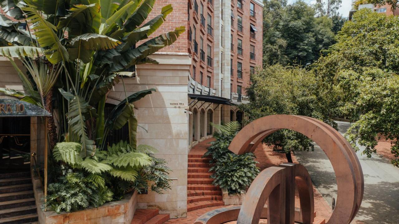 Hotel Park10 Medellín Exteriér fotografie The entrance to the hotel